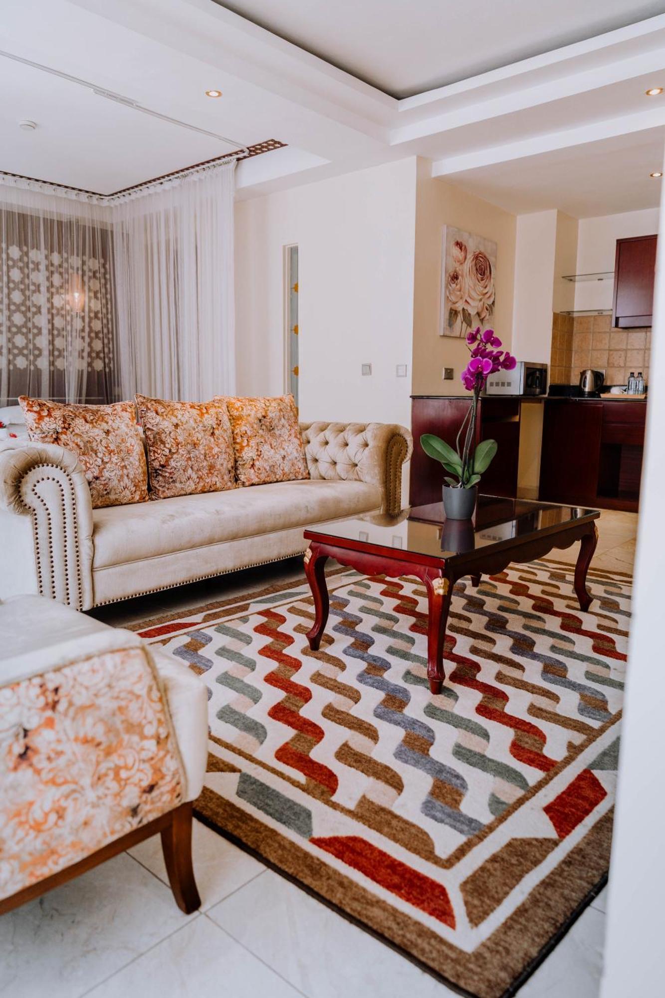 Saab Royale Hotel Nairobi Luaran gambar